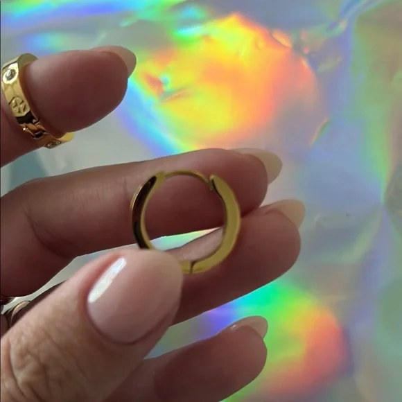 Cartier love look alike earrings - Picture 2 of 4